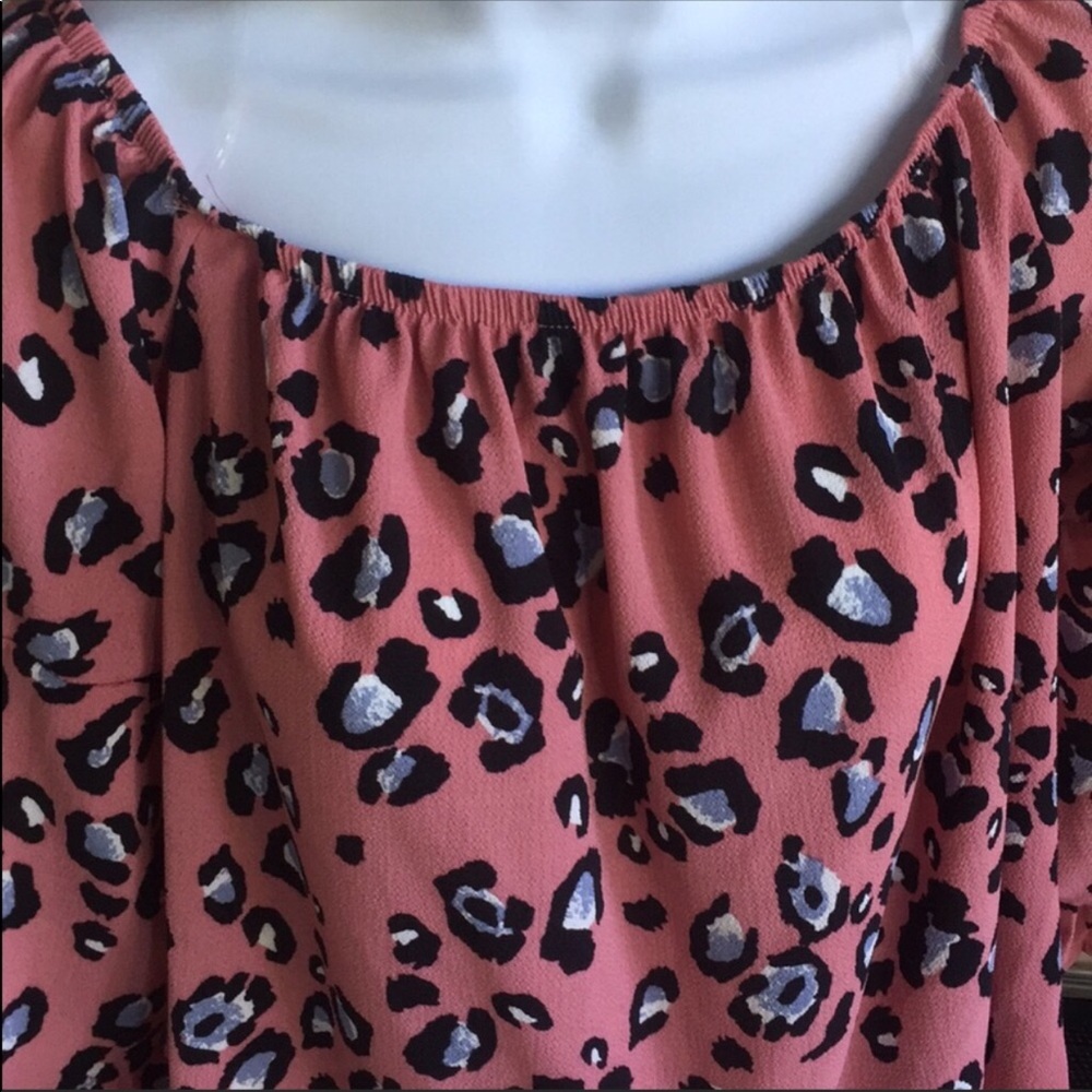 NEW Ruffled Leopard Print Blouse - Picture 2 of 6